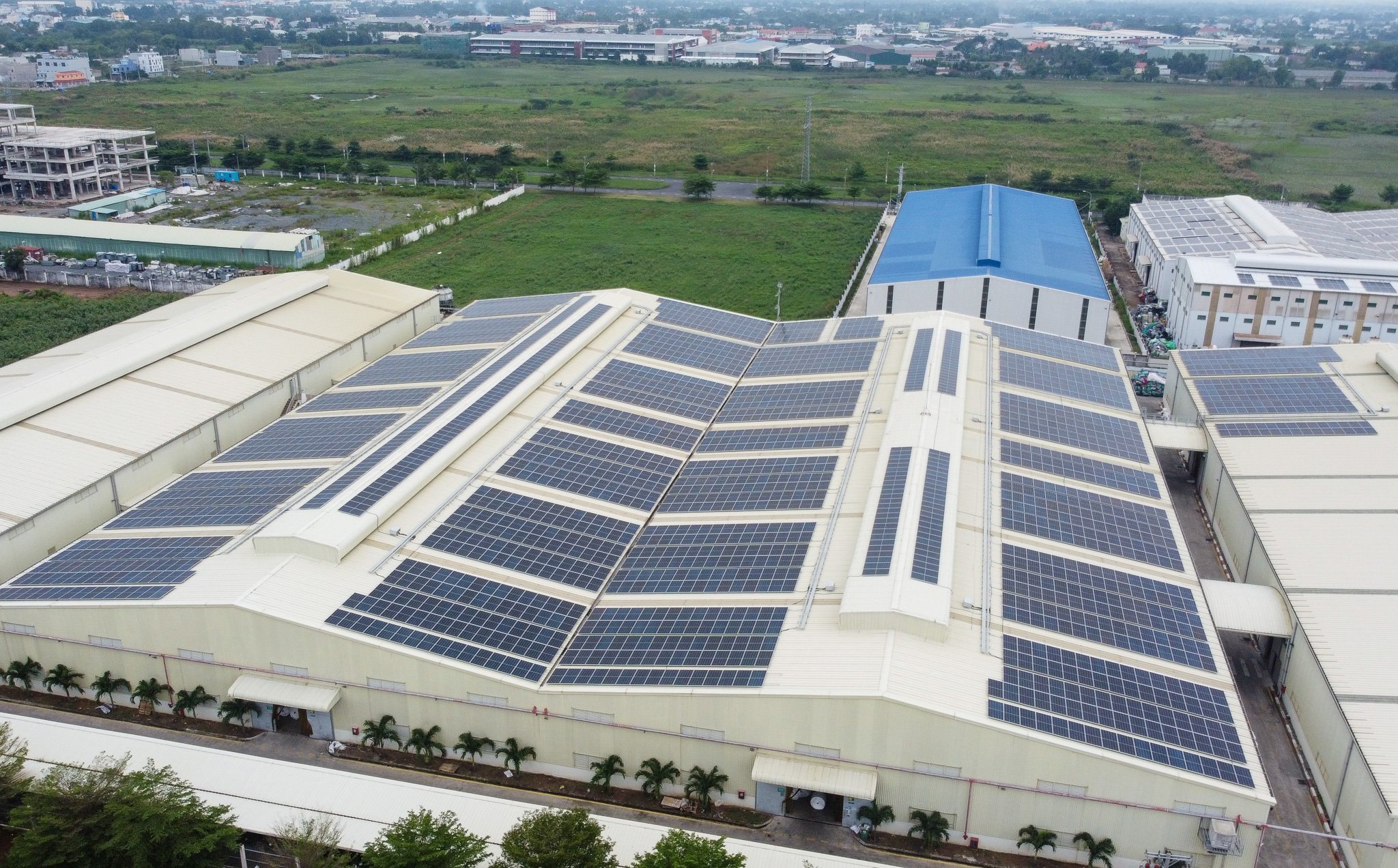 tính công suất lắp đặt điện mặt trời cho ngôi nhà