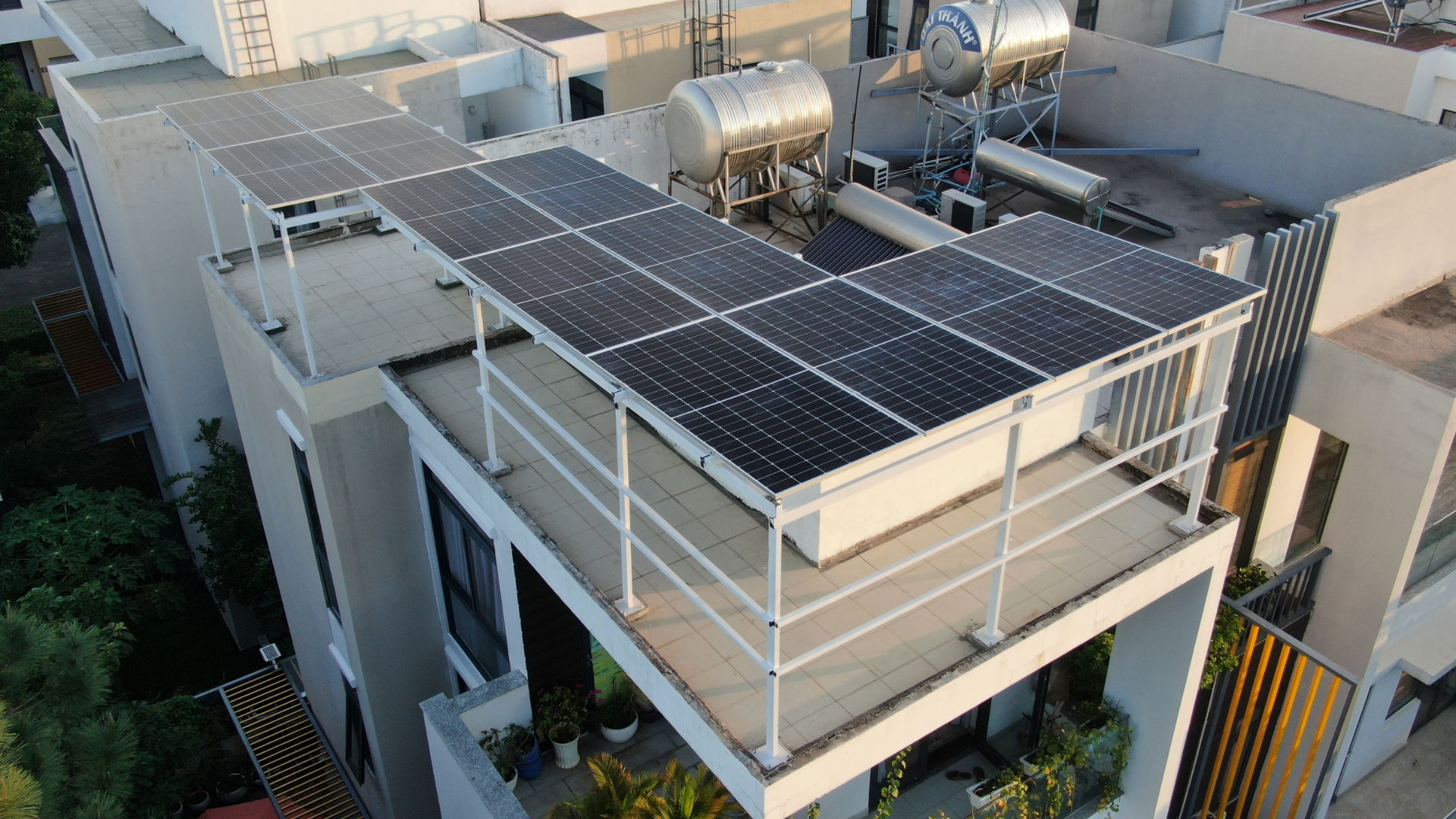 công suất pin mặt trời cho gia đình