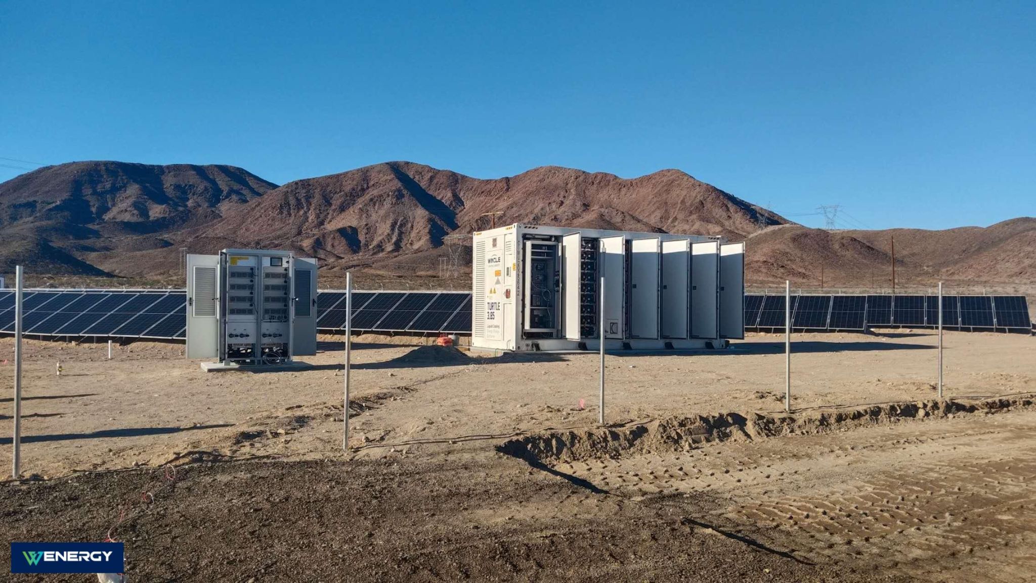 Dự án tích hợp sạc năng lượng mặt trời tại Mỹ