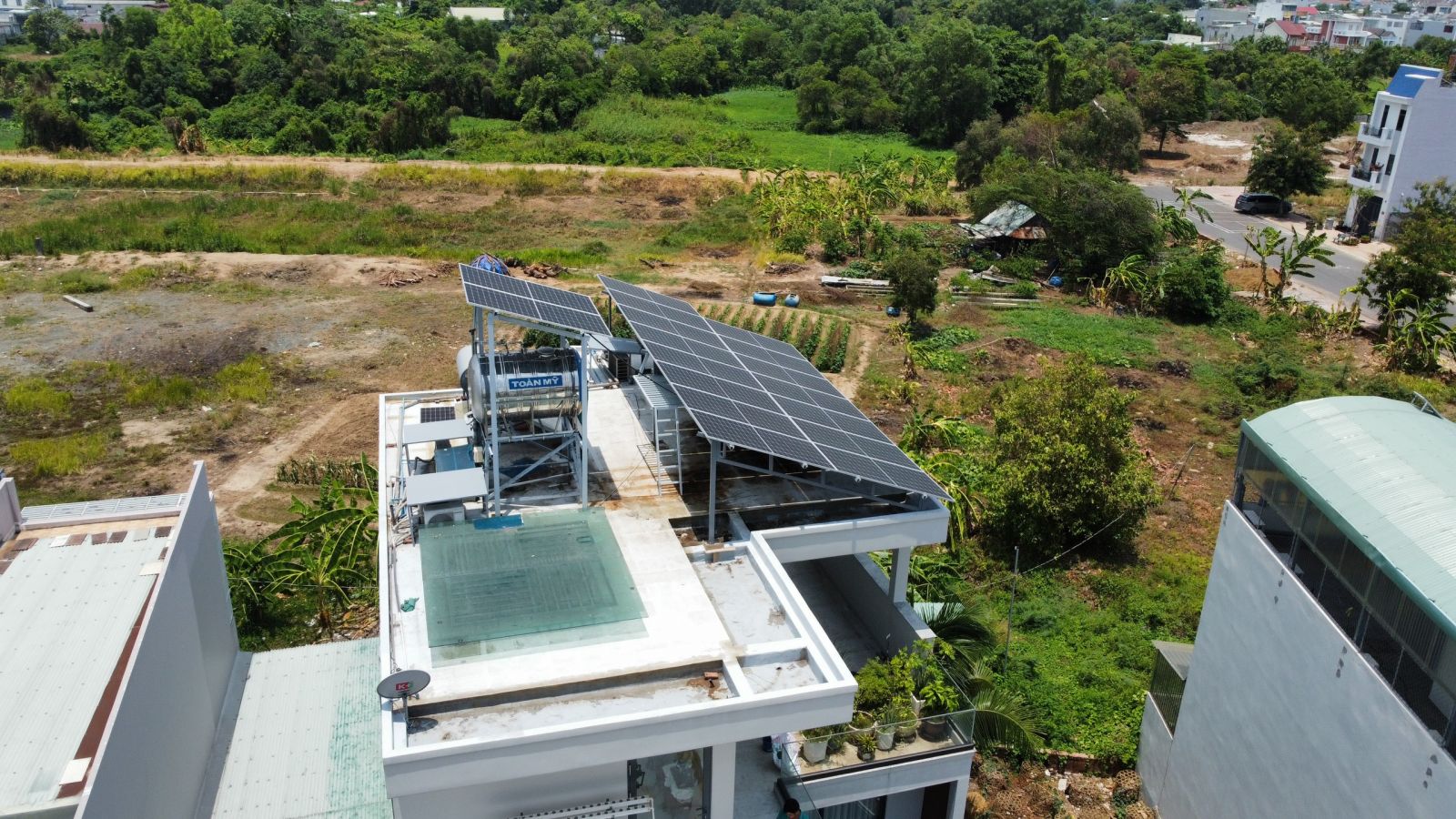 Lắp điện mặt trời