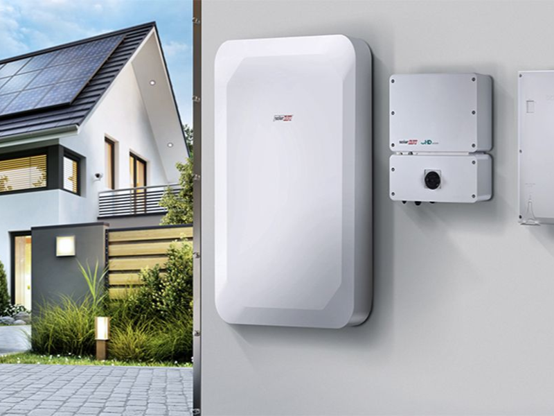 ích trữ đủ 20 kWh điện năng để sử dụng khi không có nắng hoặc khi mất điện lưới
