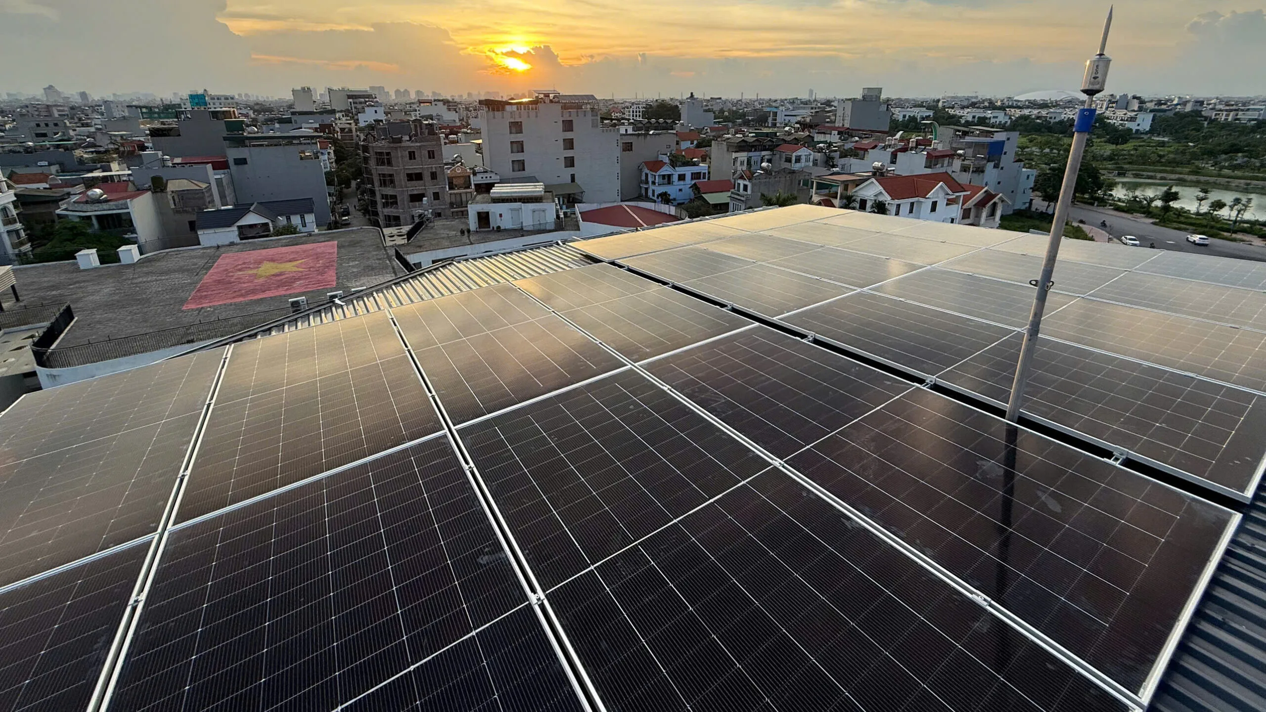 cung cấp tấm pin năng lượng mặt trời