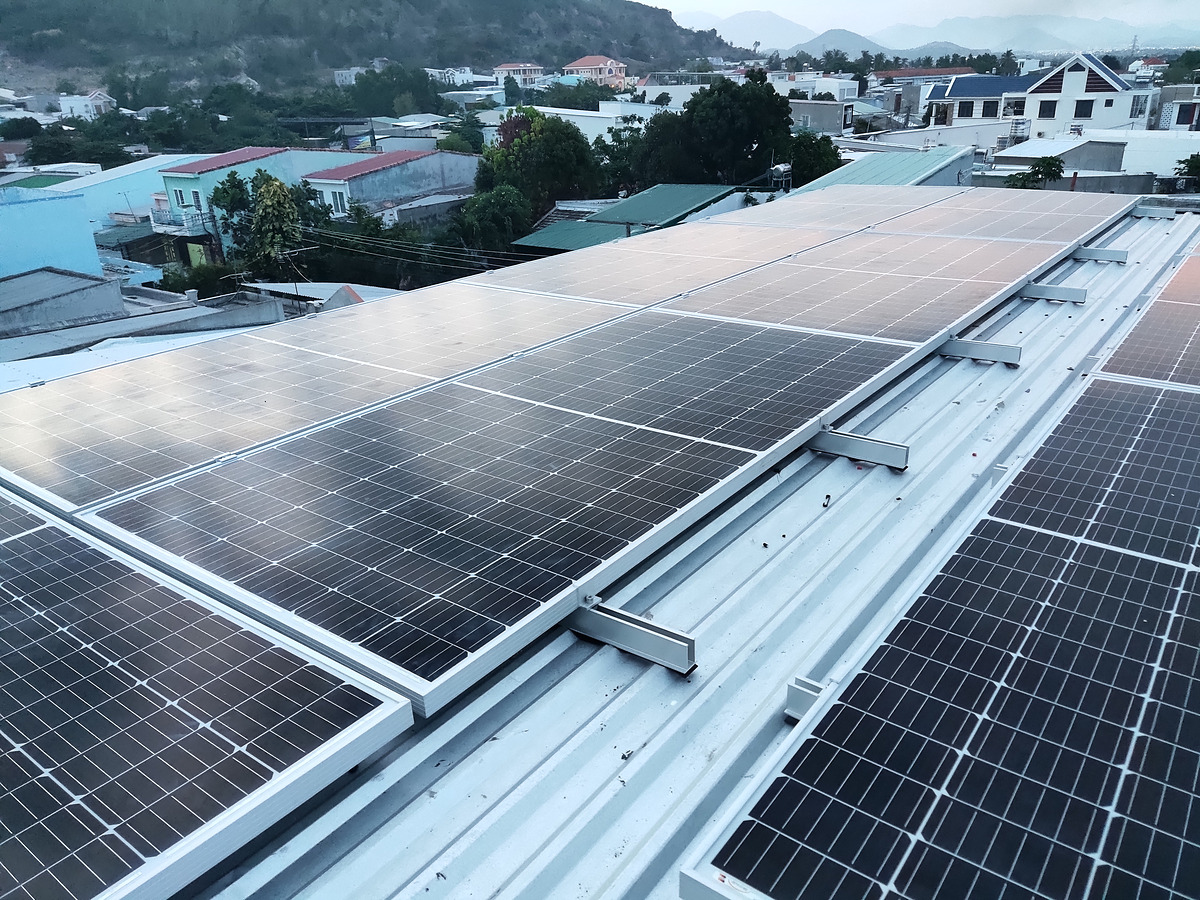 pin năng lượng mặt trời 3000w
