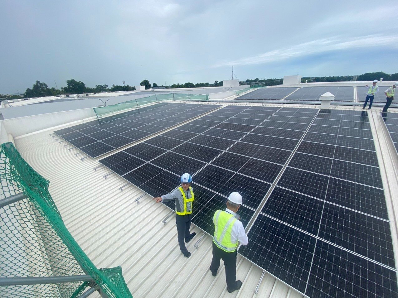 pin năng lượng mặt trời 60W